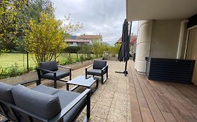 La Caravelle - Modern Apartment 2 Steps From Downtown Annecy